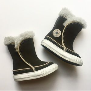 Converse ✨HOSTPICK✨ infant winter leather boots